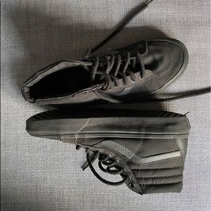 Vans hi-top casual sneakers